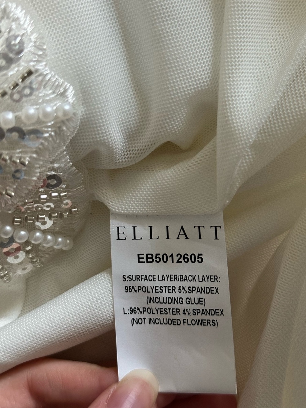 Elliatt Skye Floral Appliqué White Mini Dress - Size Small - Picture 11 of 16
